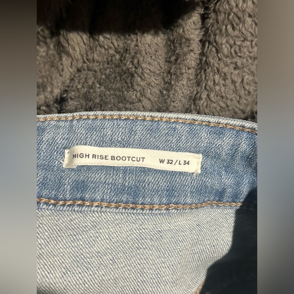 Women's Skye Light Wash High Rise
Bootcut Comfort Stretch Denim Jeans - Picture 6 of 7